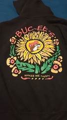 buccees YL black sunflower sweatshirt
