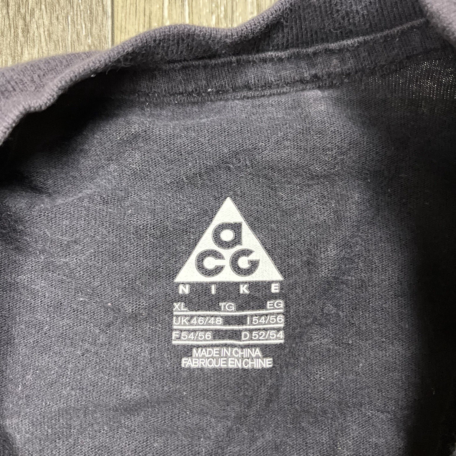 Nike ACG T-Shirt Size XL Black Geometric Matrix Print Rare Streetwear Thailand gallery