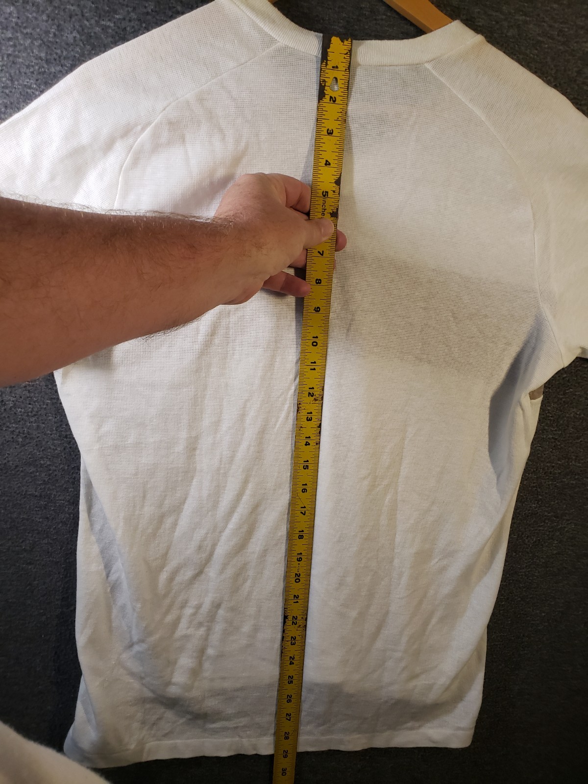 Vintage L Nike V-neck t-shirt textured knit fabric gallery