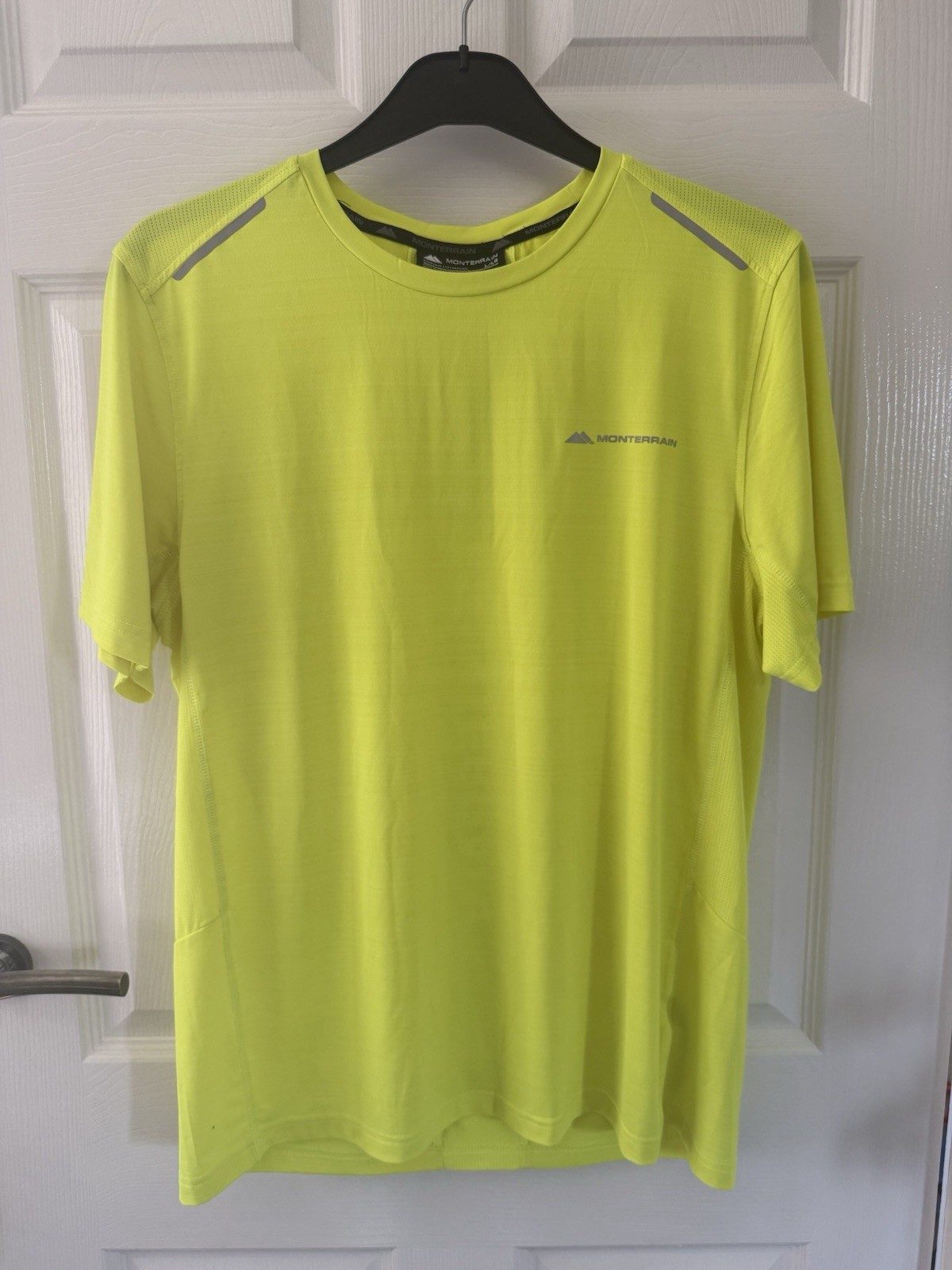 Monterrain Lyder 2.0 Men’s T-shirt Size L Neon Yellow VGC
