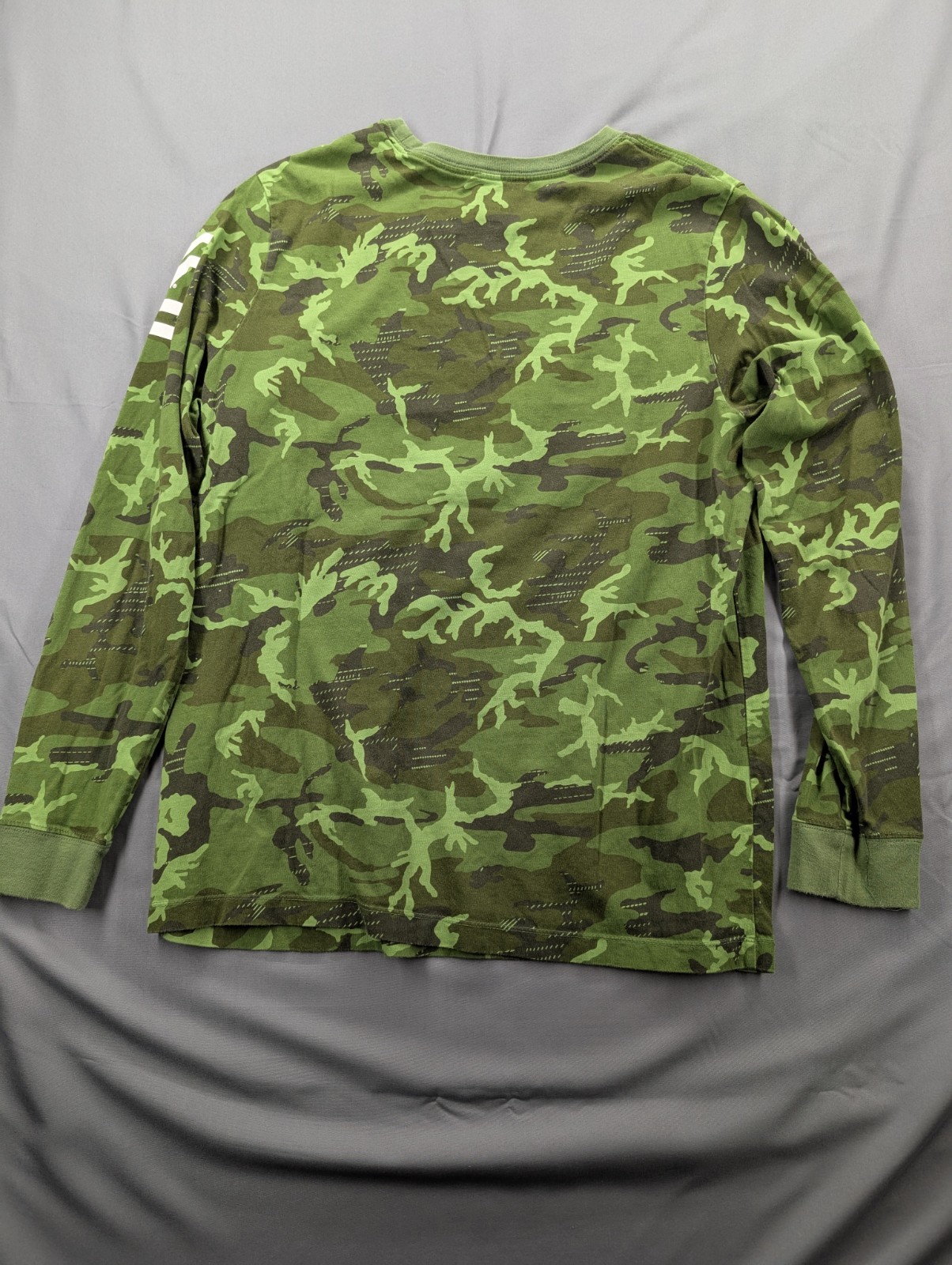 Nike Green Camo WVU Long Sleeve T-Shirt Men's Large West Virginia Military gallery