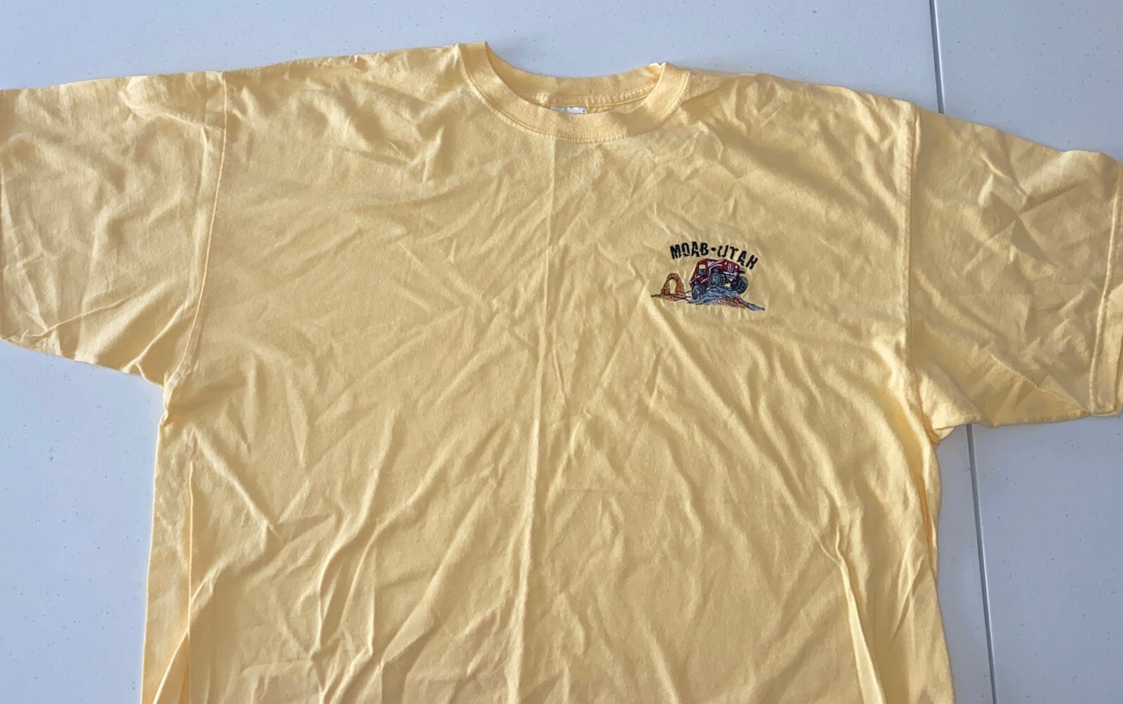 Moab Utah T Shirt 4x4 Off Road Rock Climbing Truck Mud Yellow Embroidered XXL gallery