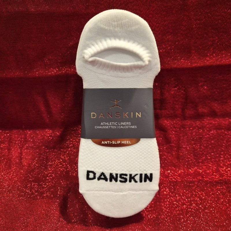Danskin Logo 8-Pk Women’s No-Show Athletic Liner Socks Shoe Size 4-10 White NWT