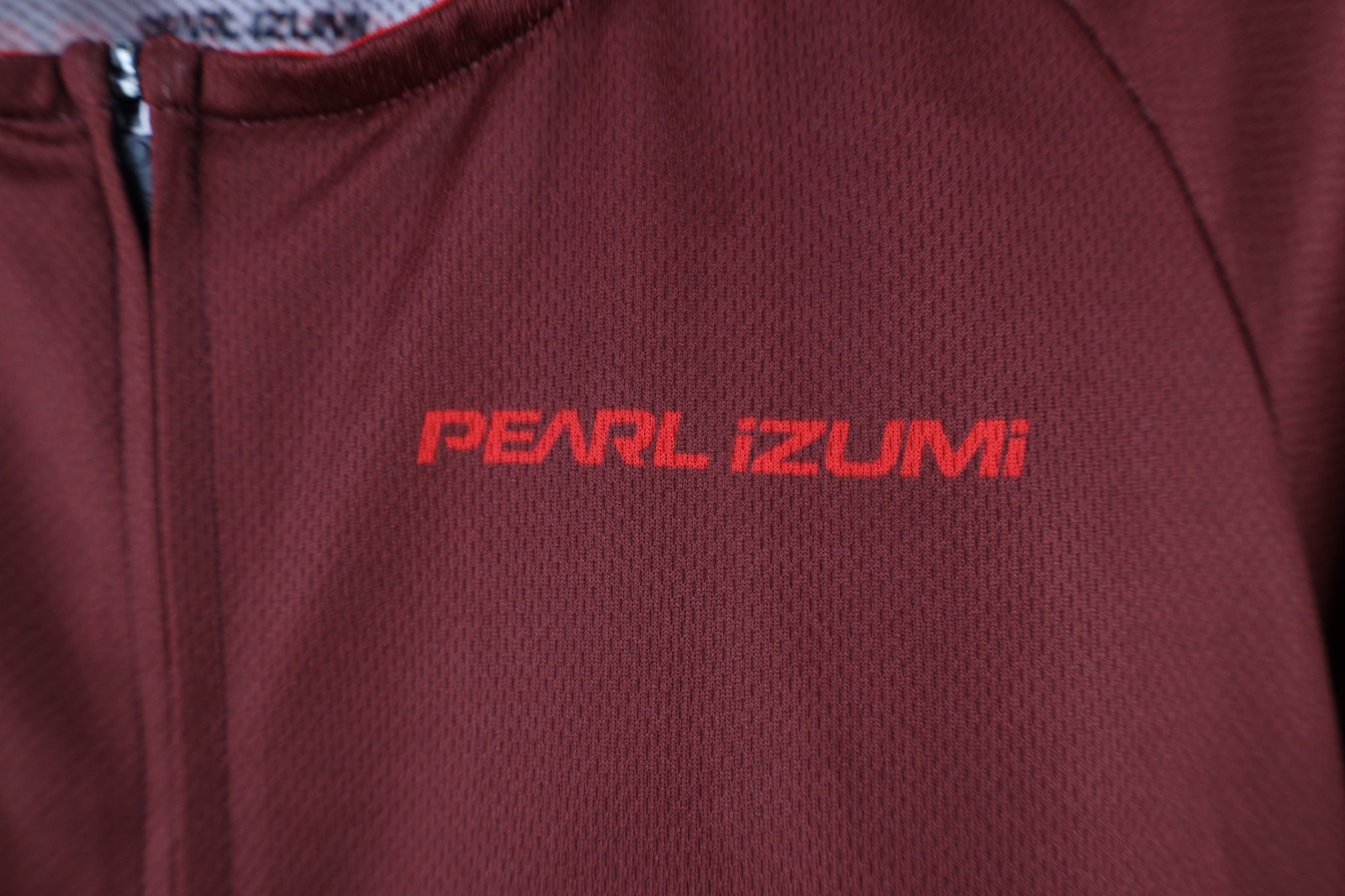 New Pearl Izumi Mens Medium Spell Out Canyon Graphic Bicycle Cycling Jersey gallery