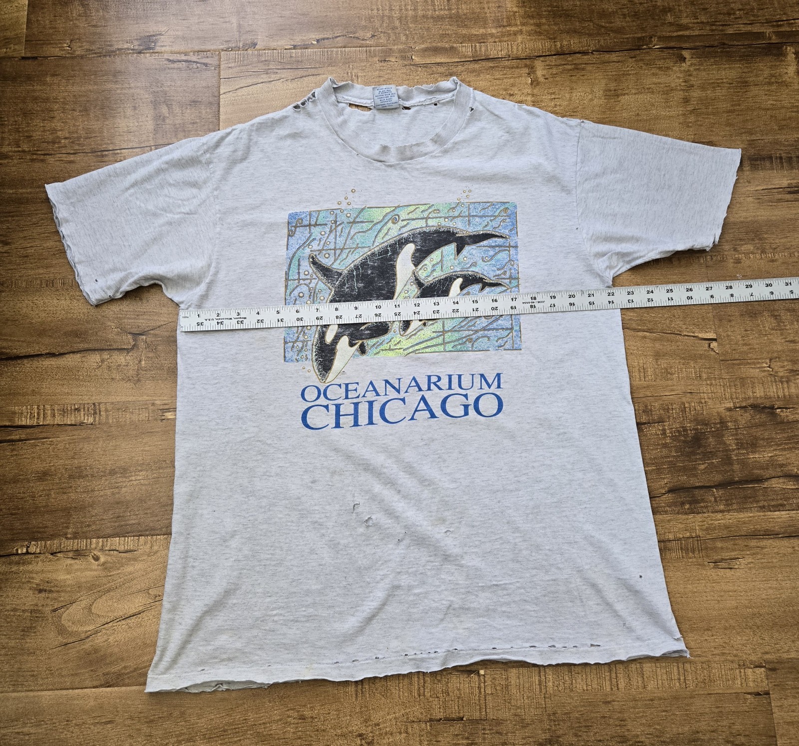 VTG SCI Distressed Oceanarium Chicago T-Shirt Men XL Gray Killer Whale Sea World gallery