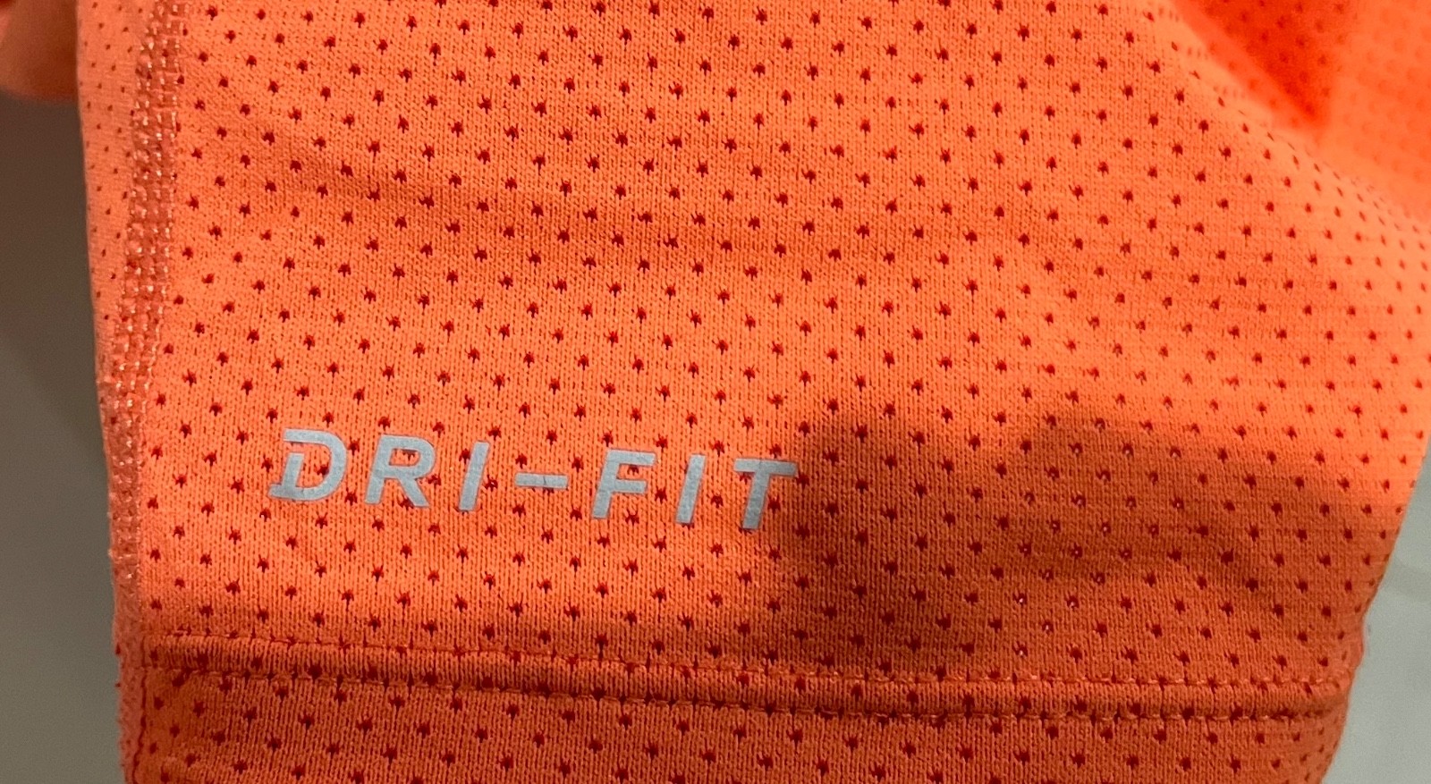 Mens Nike Dri Fit t shirt, size XL gallery