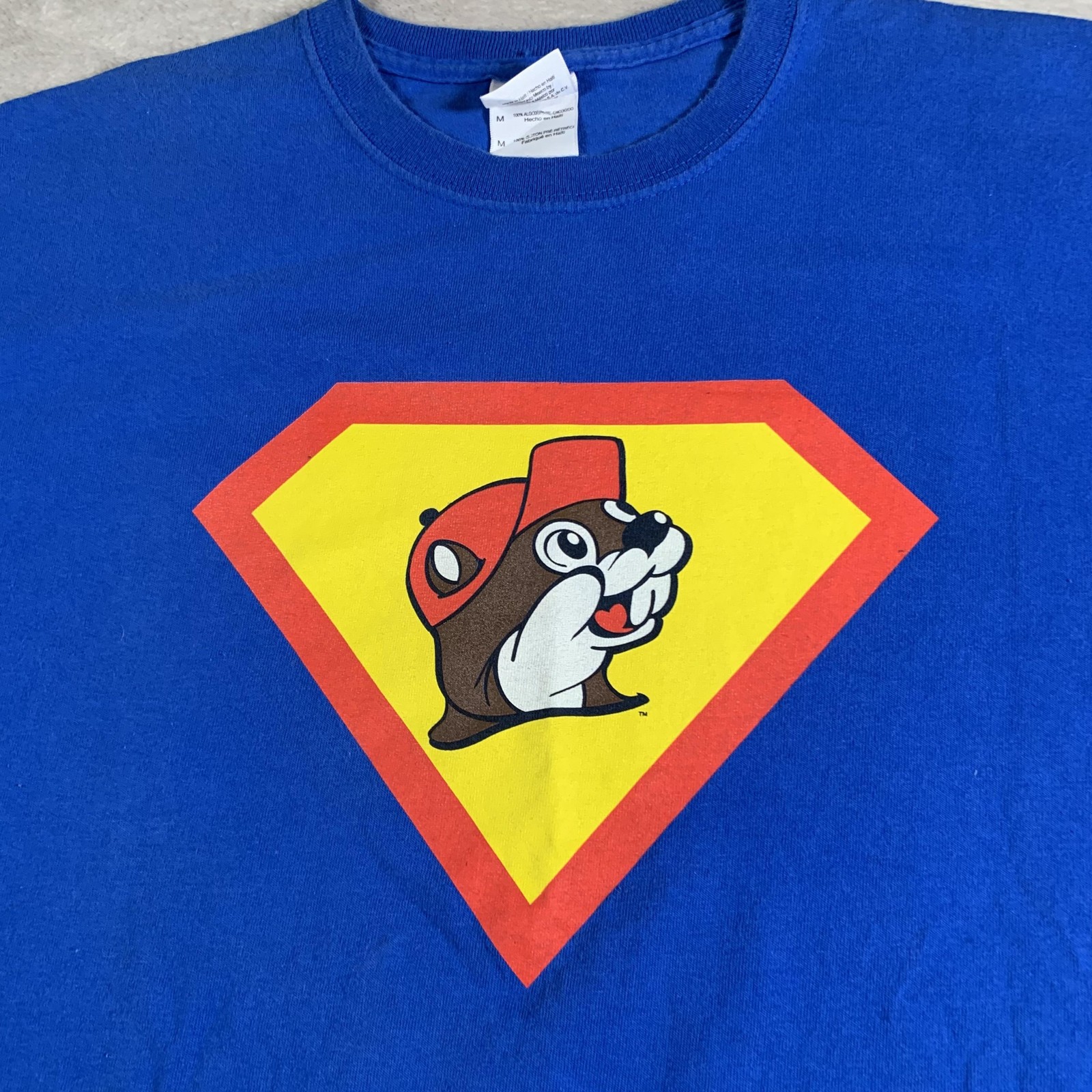 Buc-ee's Shirt Mens Medium Blue Superman Beaver Logo Saving World Ordinary Tee gallery