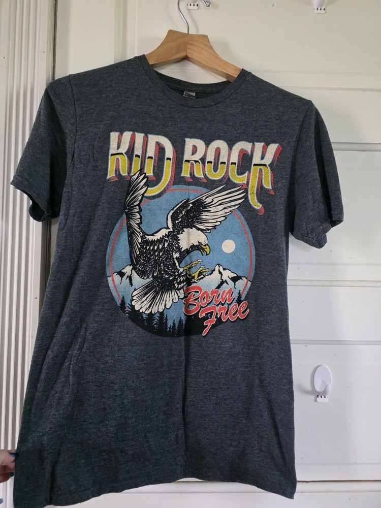 Gildan Softstyle Kid Rock Born Free Graphic Gray Men’s T-Shirt Size S Crew Neck