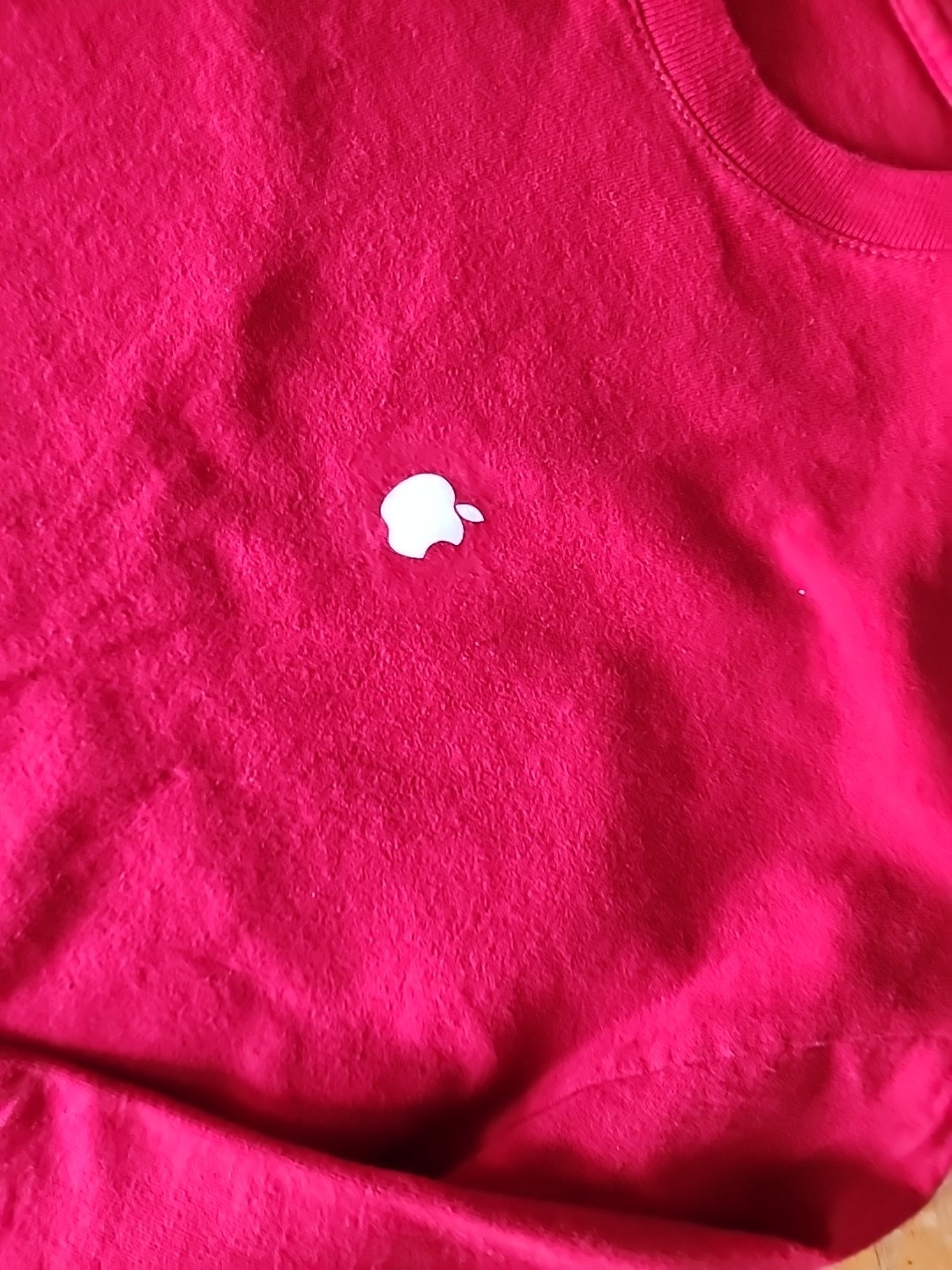 Apple Employee Shirt Men/Unisex Long Sleeve Size 2XL Red gallery
