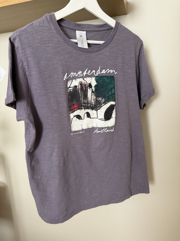 Unisex L B&C Collection Too Chic Amsterdam Purple T-shirt 100% Cotton Rare Find