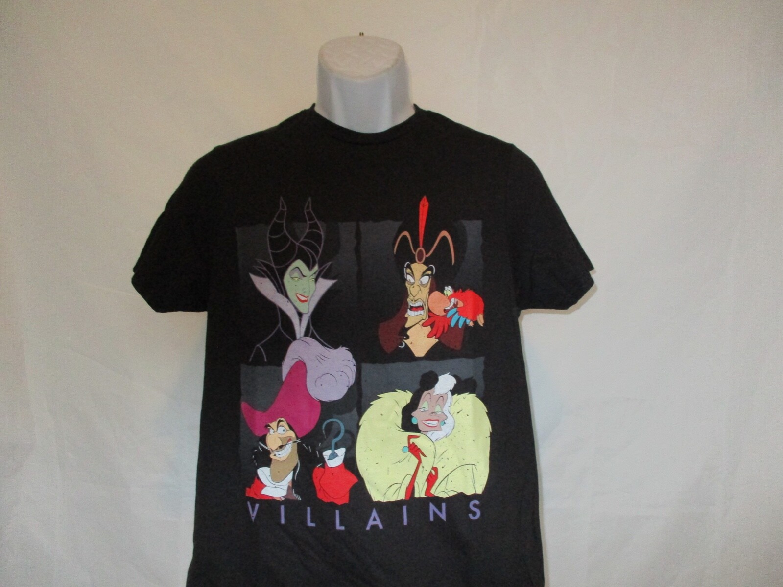 Disney Villains Maleficent, Cpt Hook, Ursula, Black T-shirt - Men's S - L NEW gallery