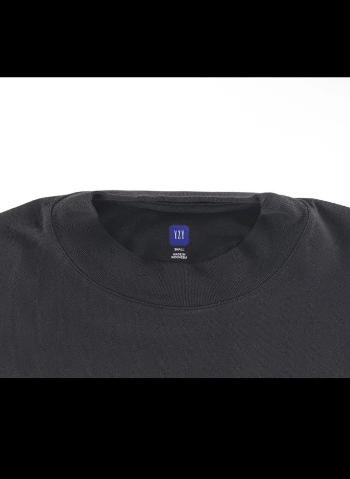 Yeezy Gap Cropped Logo No Seam Mens Tee Size XS SHIPS SAME DAY✅ gallery