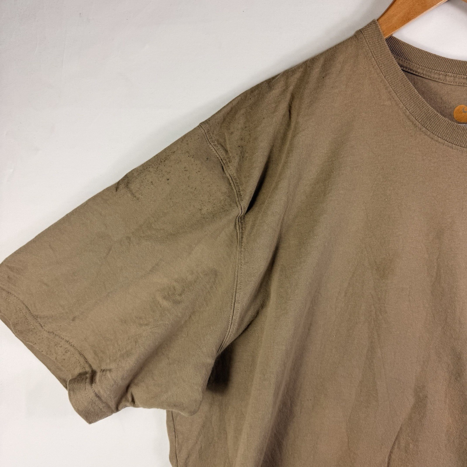 Carhartt T-Shirt Men's 2XL Original Fit Beige Short Sleeve Pocket Tee gallery
