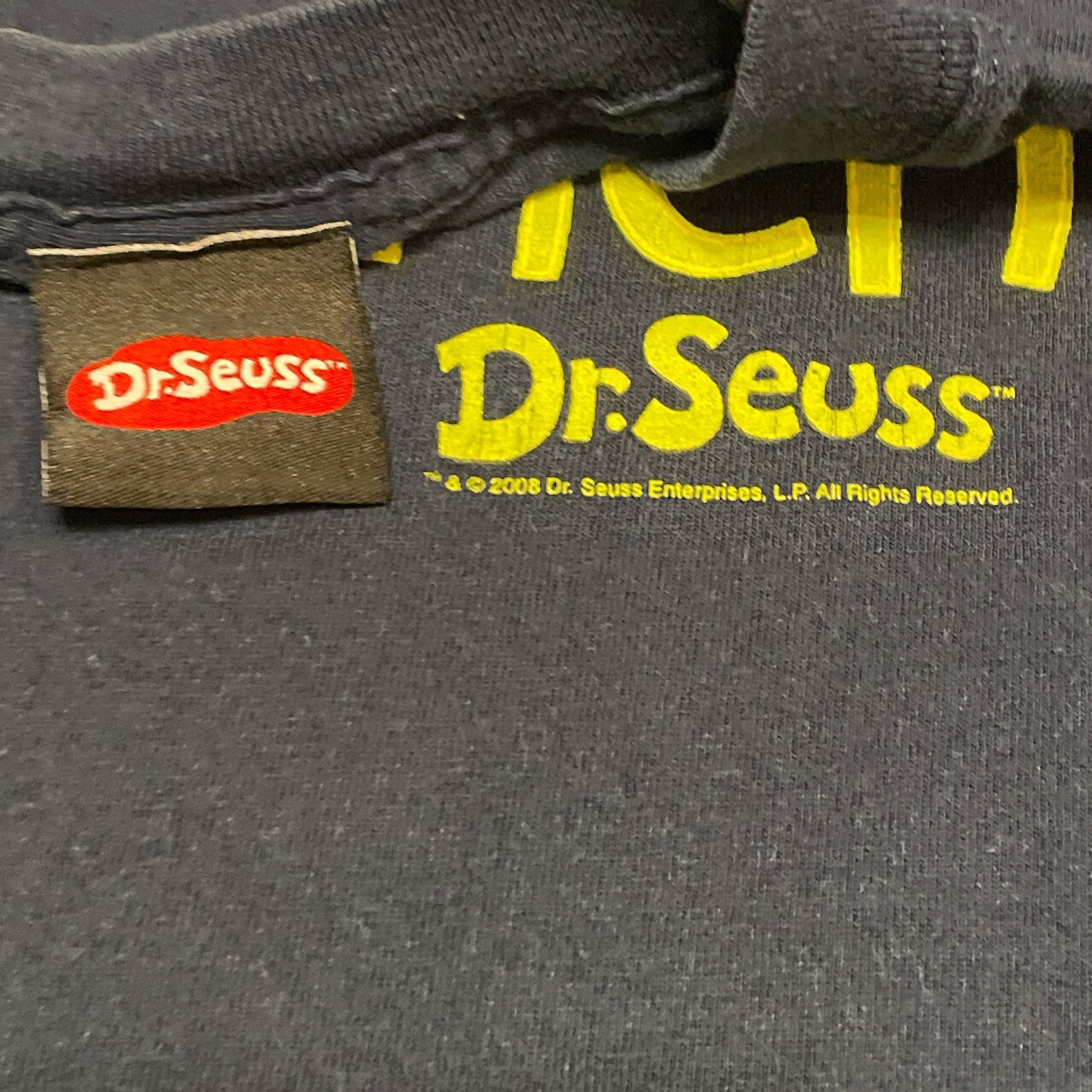 CLASSIC 2008 DR. SUESS GRINCH T SHIRT (XL) gallery