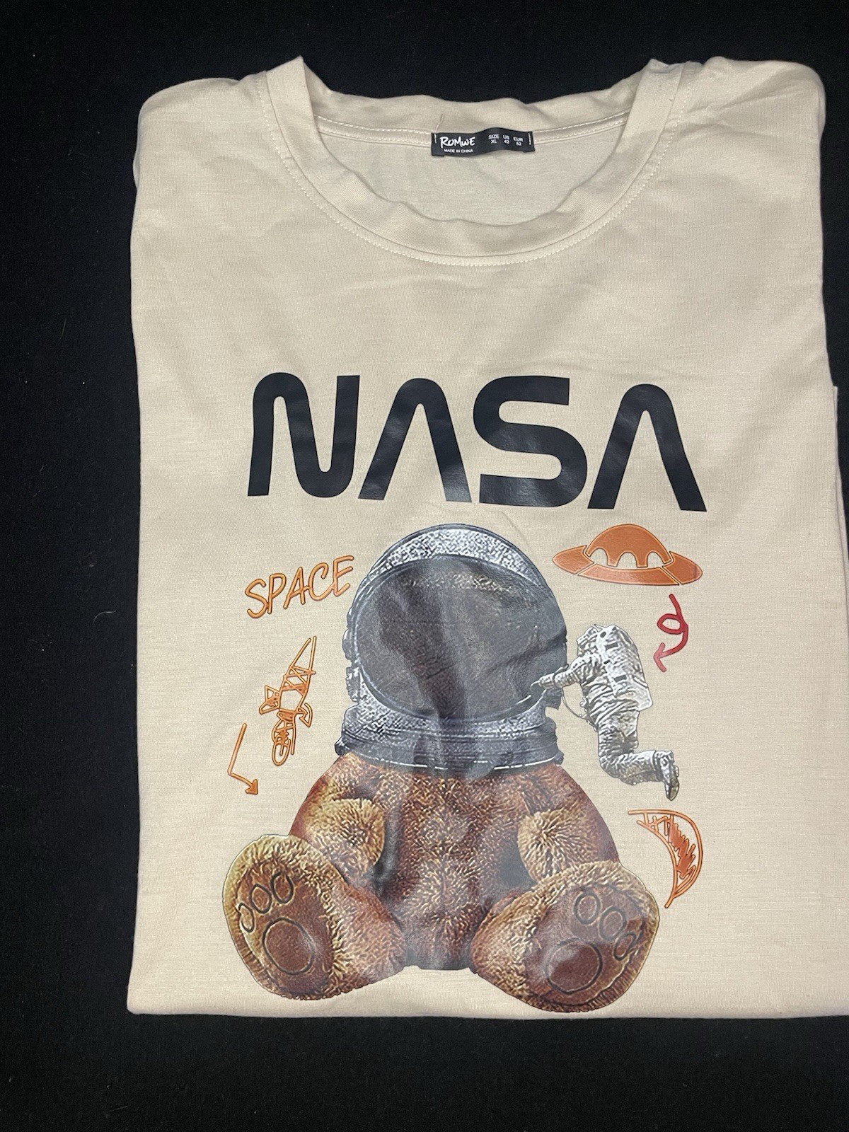 Romwe Men’s Beige NASA Space Graphic Crew Neck Tee Short Sleeve Sz XL gallery