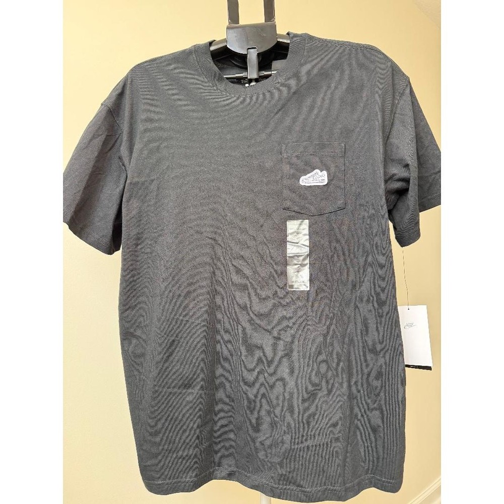 The Nike Tee Loose fit Men’s size medium Black T shirt Nike Air Force 1 patch