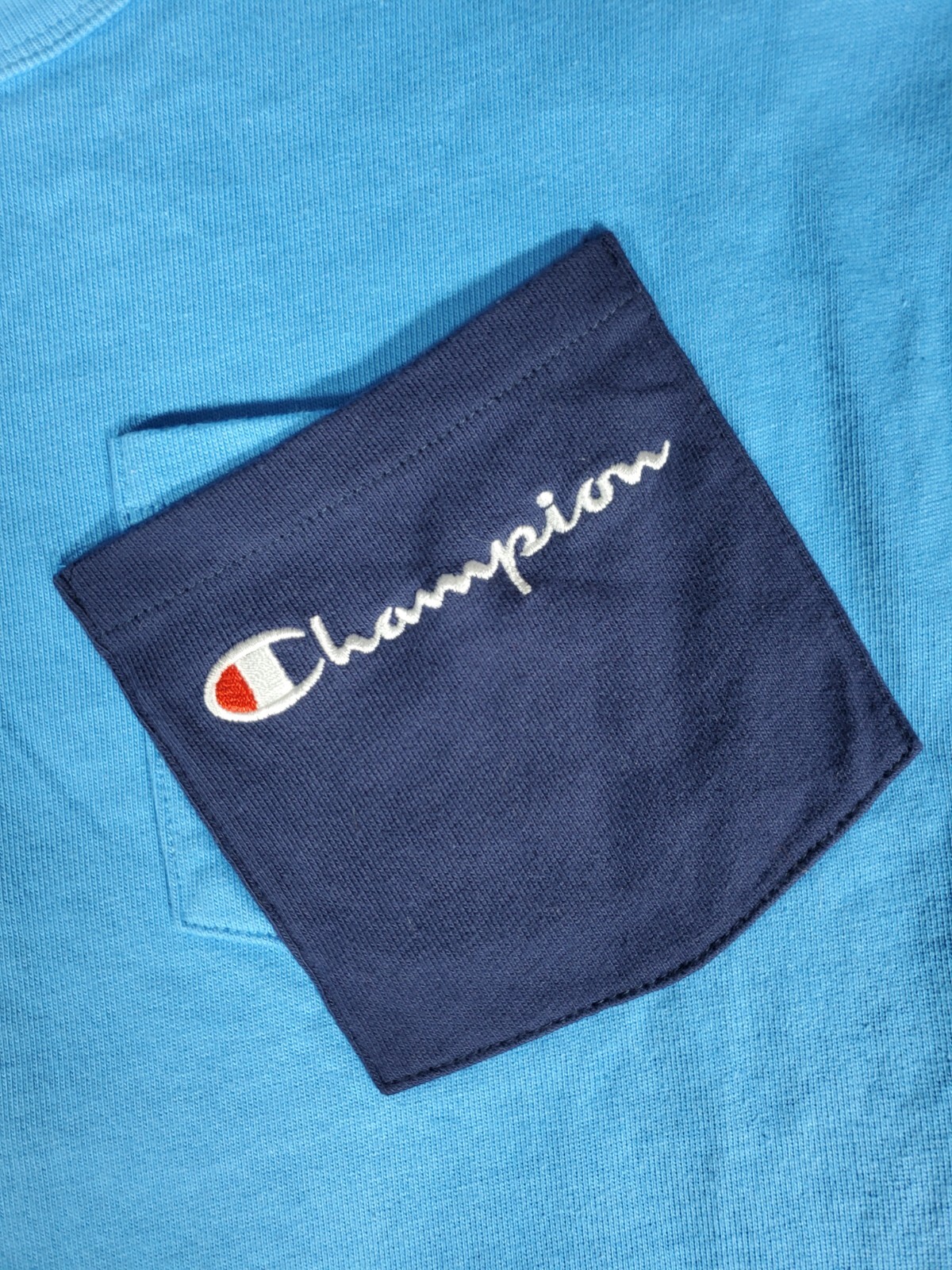 Champion Reverse Weave Men's Shirt Size Large Dark And Light Blue T-shirt gallery