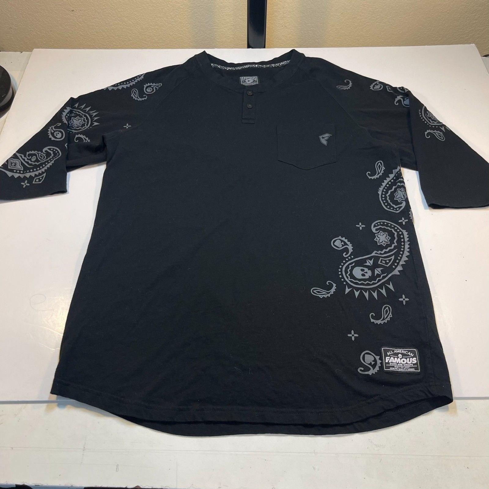 FAMOUS STARS & STRAP 3/4 Sleeve Henley T SHIRT Sz Mens XL Travis Barker