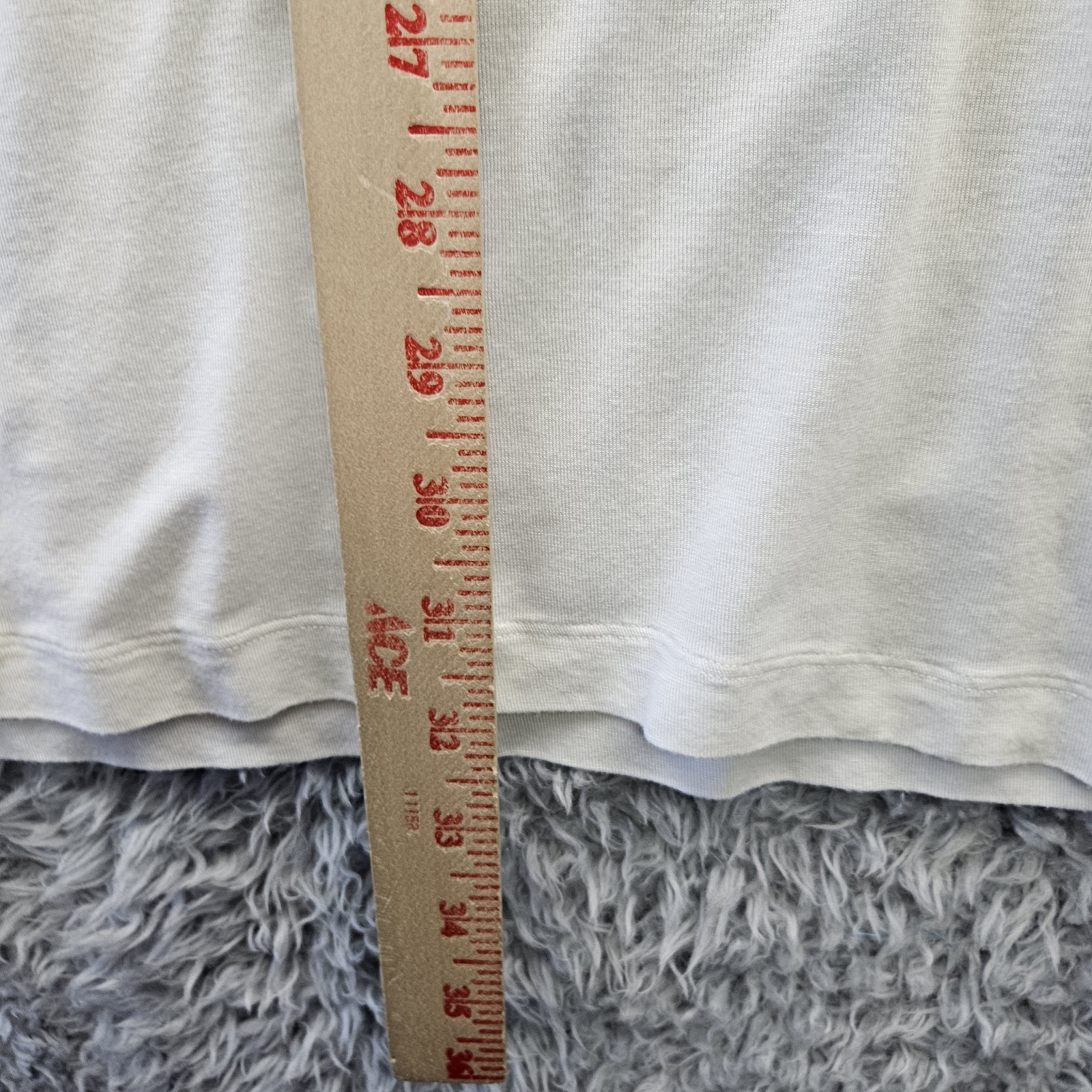 Tommy John Second Skin T Shirt Men XL White Stretch Base Layer Tee No Stains gallery