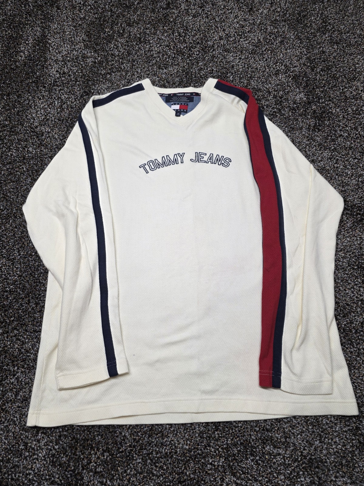 Vintage Tommy Jeans Thermal Shirt Mens M Cream Spellout Logo V-Neck 90s Y2K gallery