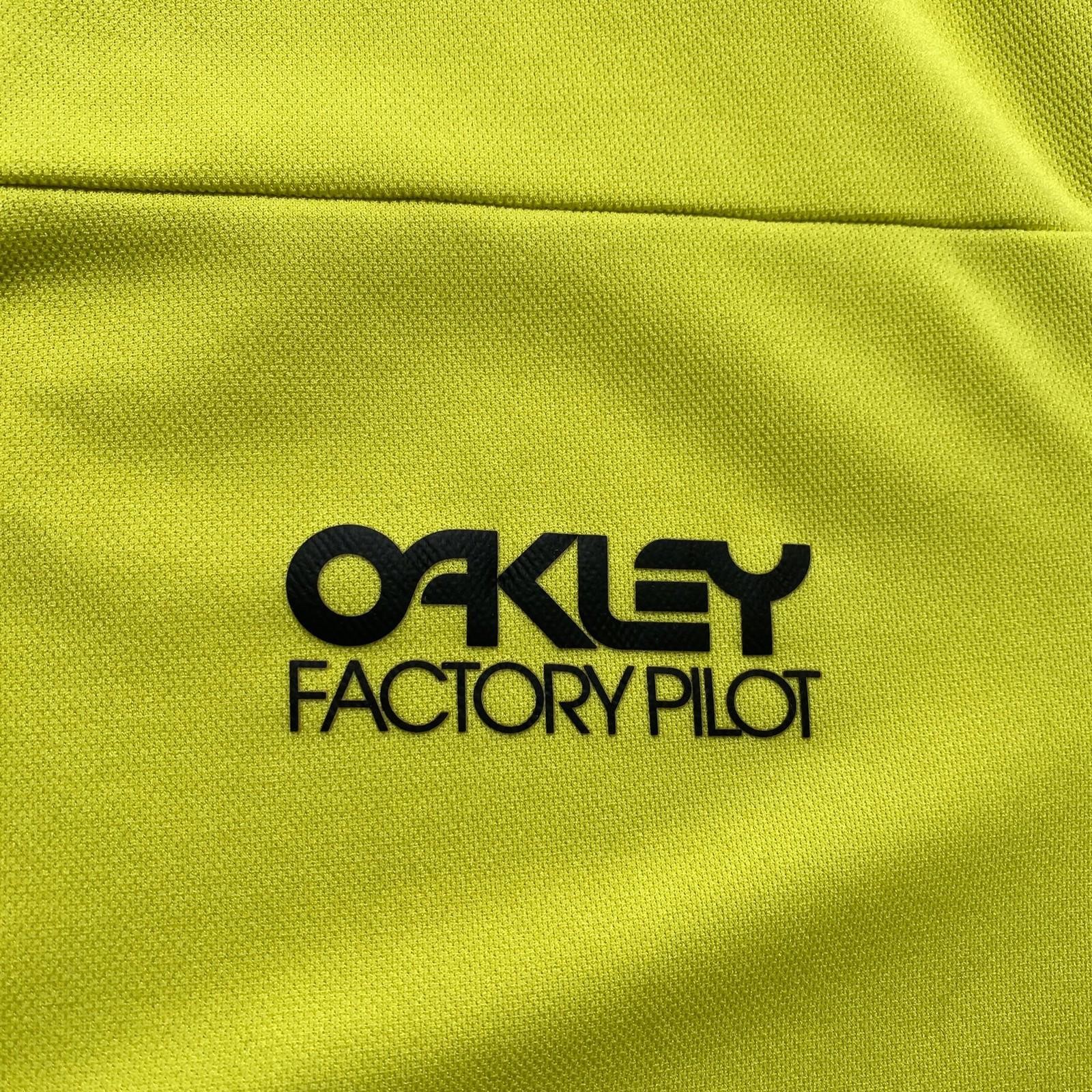 Oakley T-Shirt Men's XL Yellow Hydrolix Performance Fit Made in Romania gallery