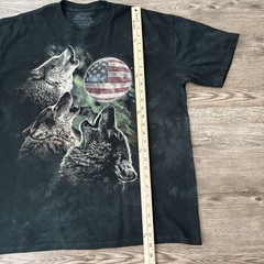 The Mountain Three Wolf USA Moon T Shirt Mens XLarge Black Tie Dye