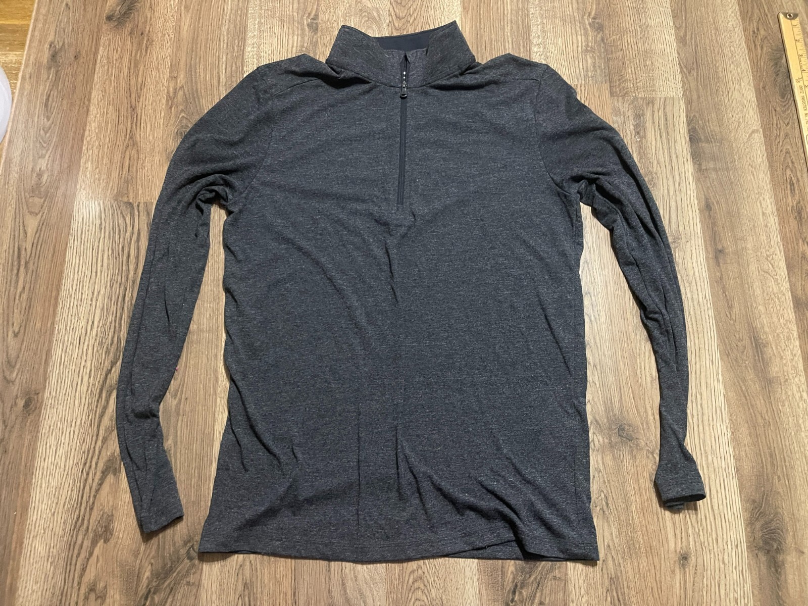 Under armour Shirt, Men’s Size Small, Black, Long Sleeve, 1/4 Zip Up, Heatgear