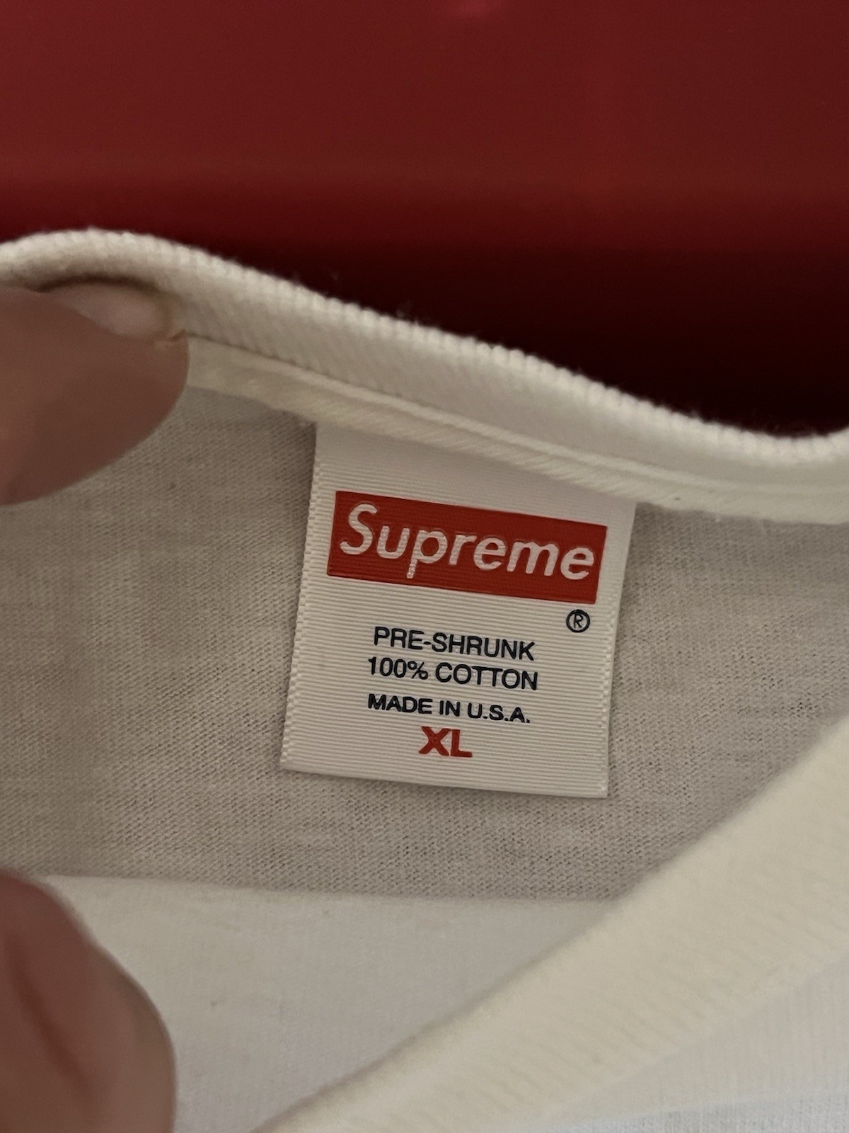 Supreme Nuovo York Tshirt Size XL Men’s White FW20 100% Authentic gallery