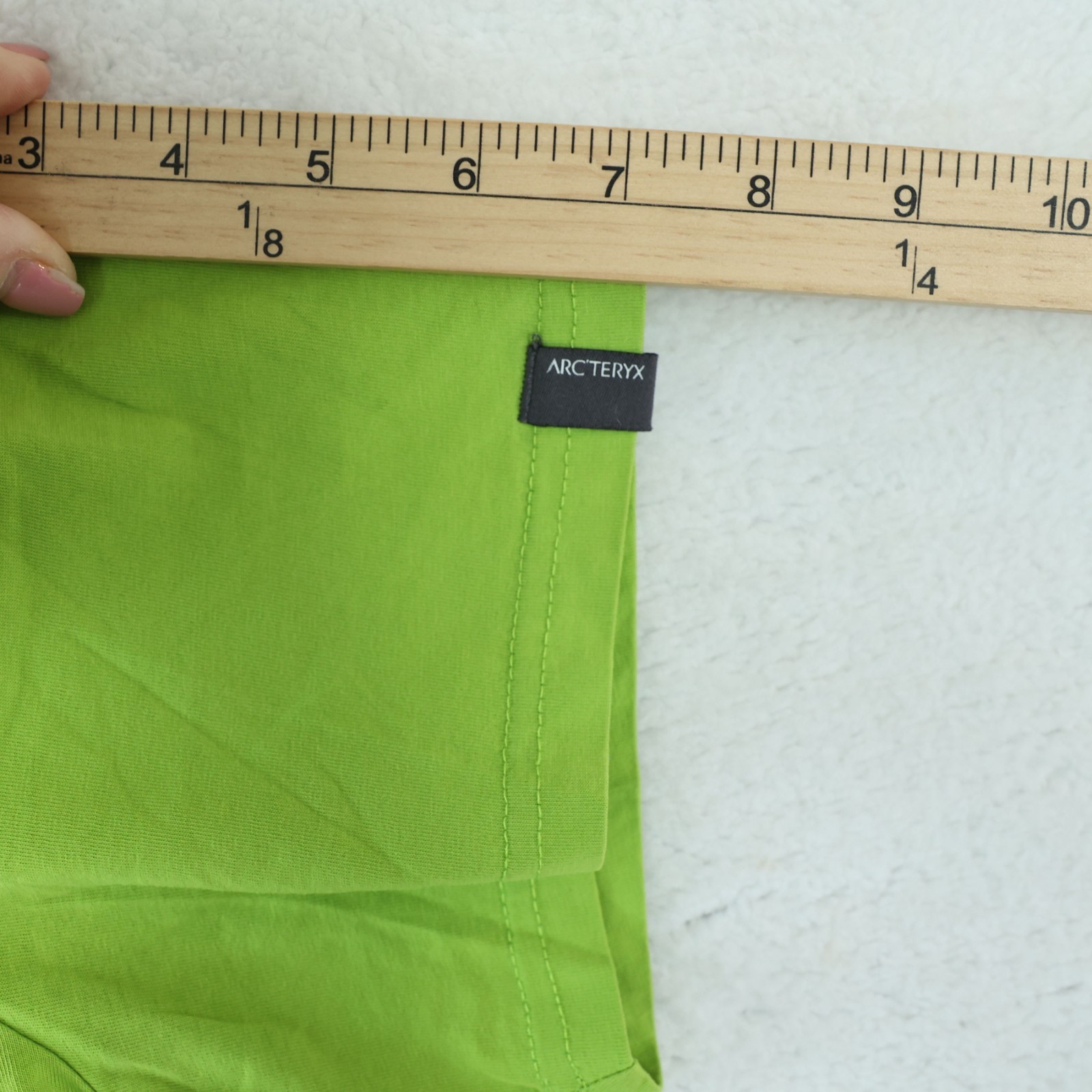 Arc'teryx T-Shirt Men's Large Lime Green Short Sleeve Logo Graphic Double Stitch gallery