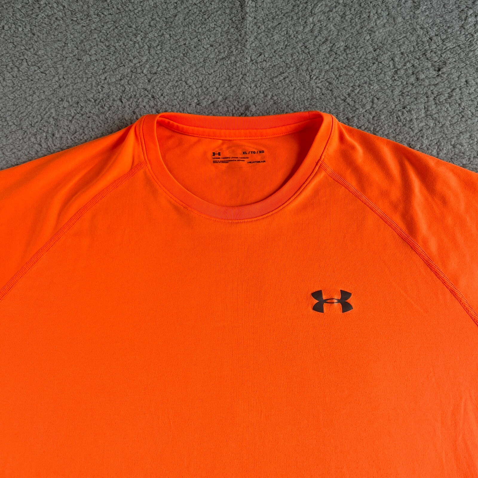 Under Armour T Shirt Mens Extra Large Orange Loose HeatGear High Visibility Neon