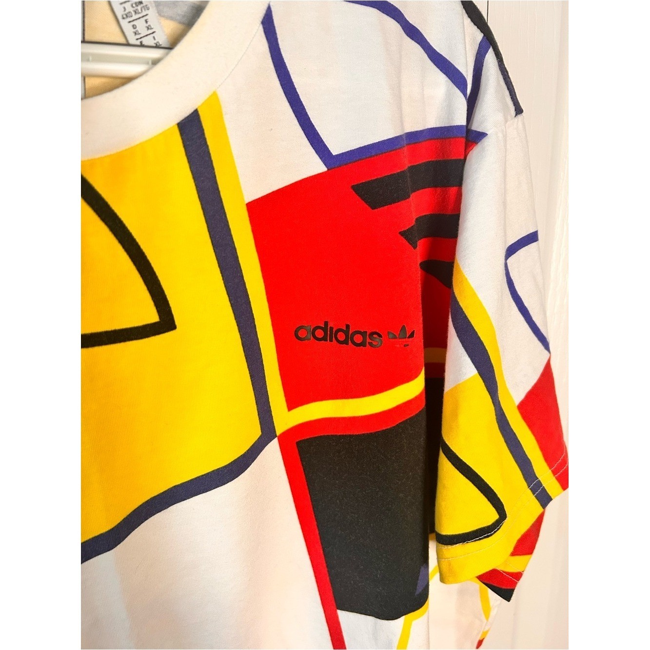 Adidas T-Shirt Men's XL Originals Logo Play Trefoil Short Sleeve Geometric gallery