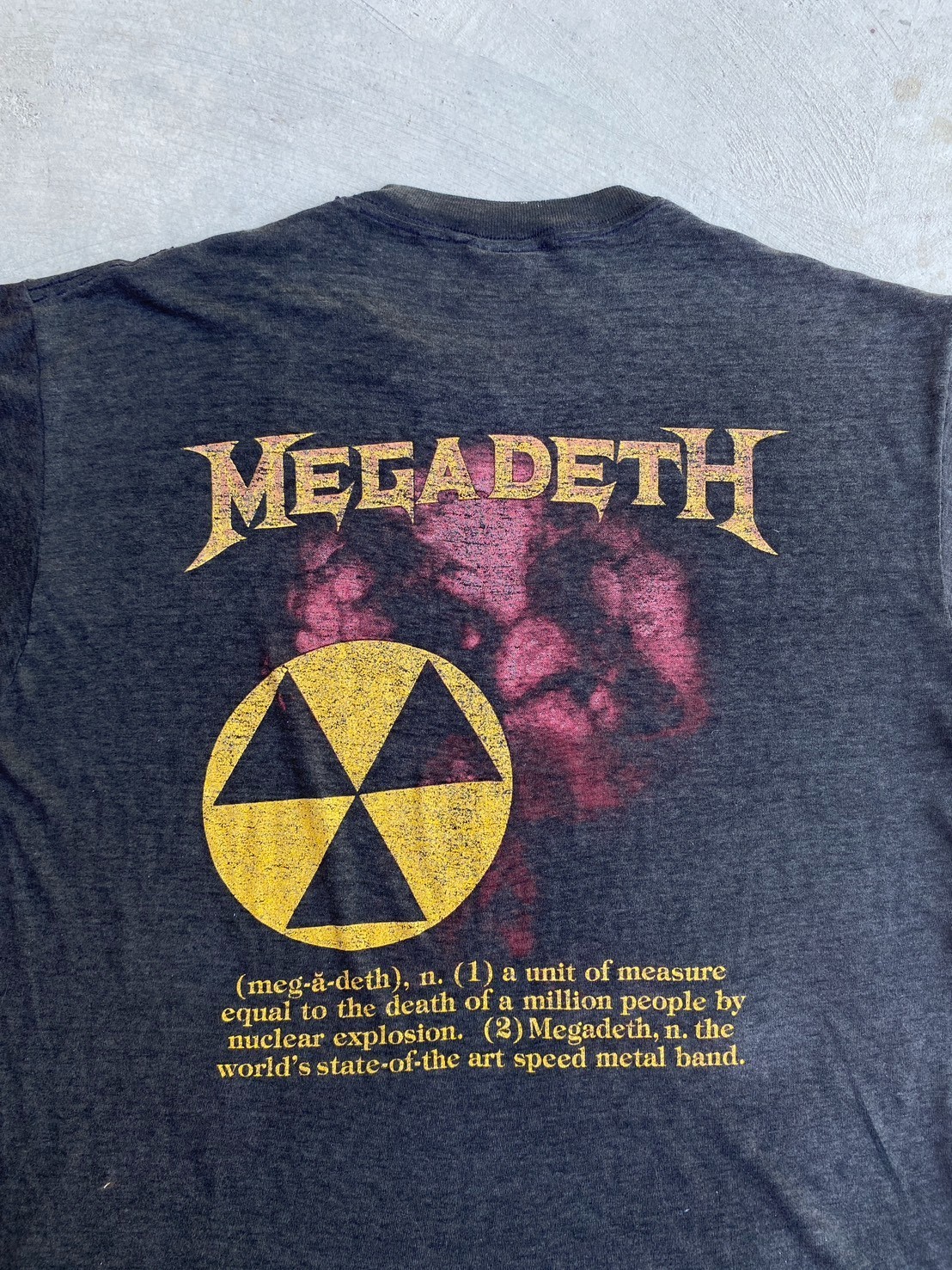 Vintage 1987 Megadeth T-Shirt Mens Large Black Single Stitch 80s Radioactive gallery