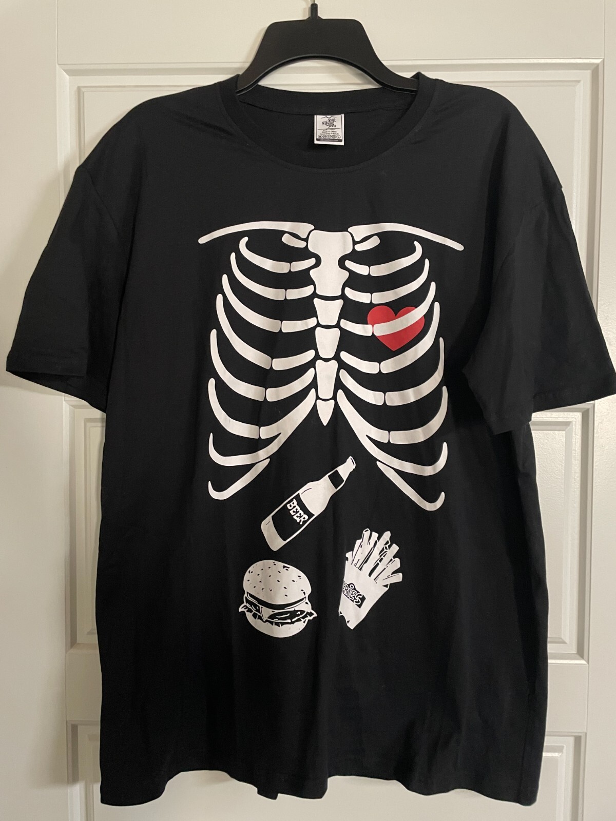 New SILK ROAD TEES Love Beer Burger Fries black tee T-Shirt Men Size Large
