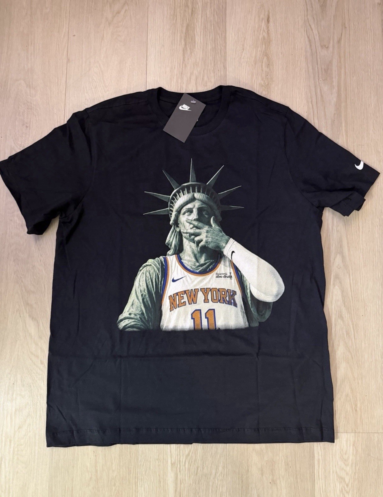 Nike Men’s XL NYC Only Exclusive Statue of Liberty Knicks Brunson T-Shirt gallery