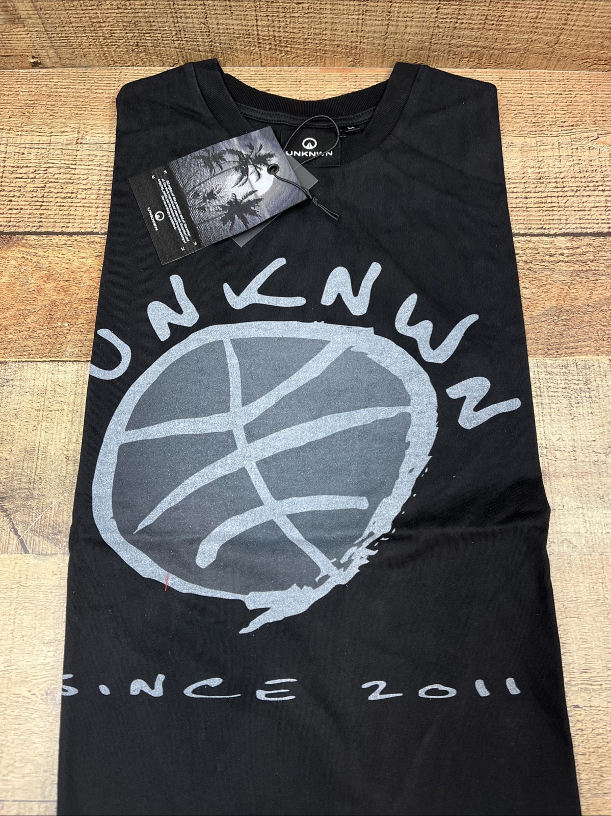 Unknwn T-Shirt BlackShort Sleeve Size Medium Since 2011 gallery