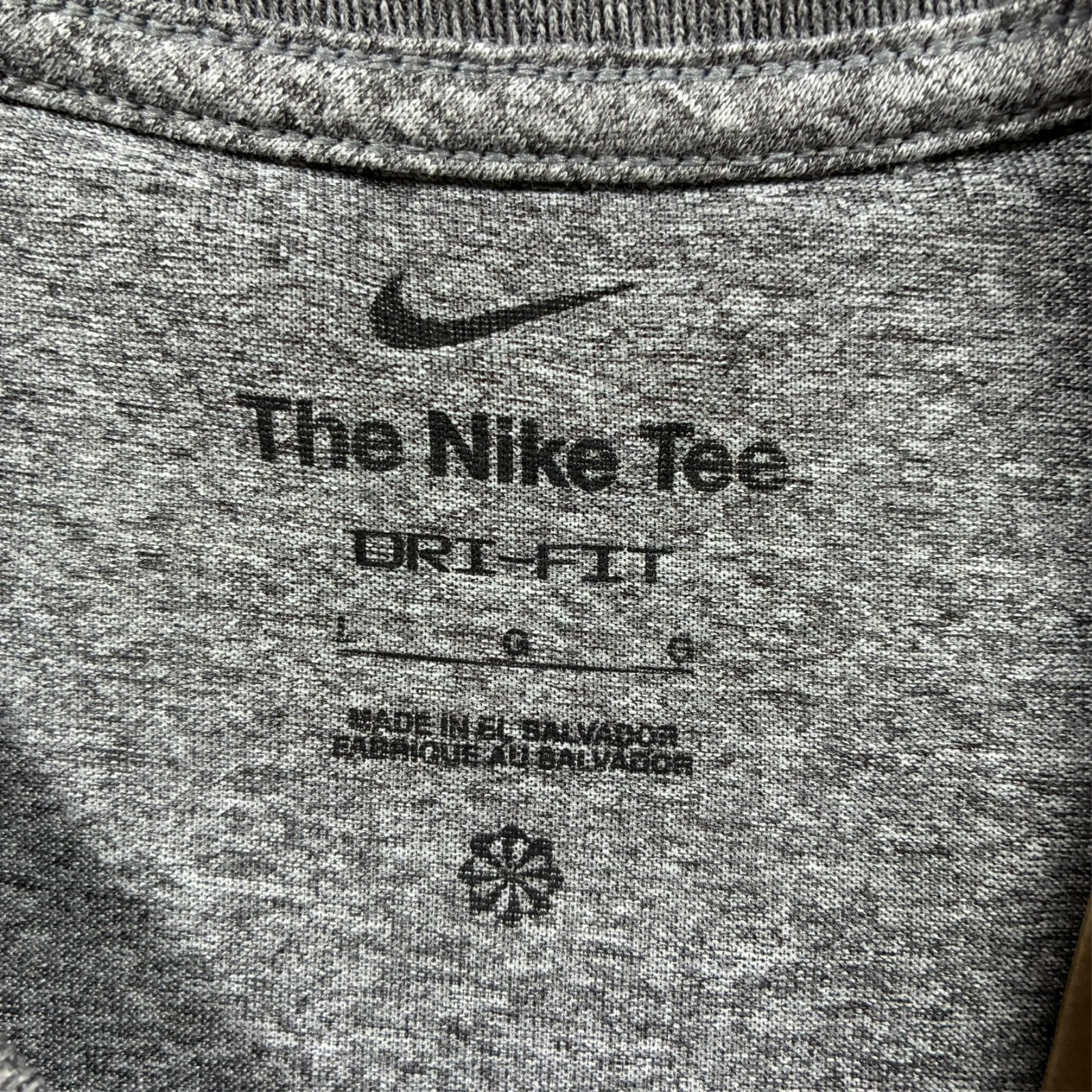 Nike Dri Fit Bulldogs Baseball T Shirt Mens Size L Gray Athletic Training Tee gallery