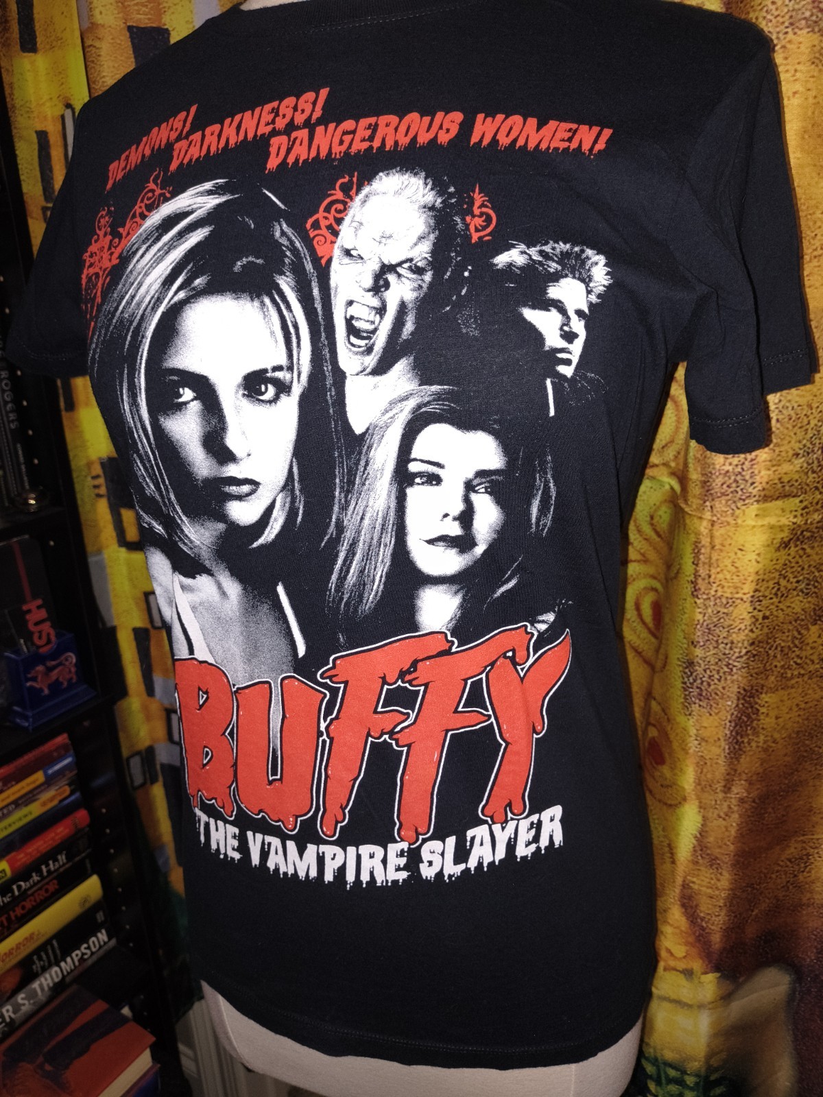 Sarah Michelle Gellar Tees Buffy the Vampire Slayer L + Cruel Intentions M NWT gallery