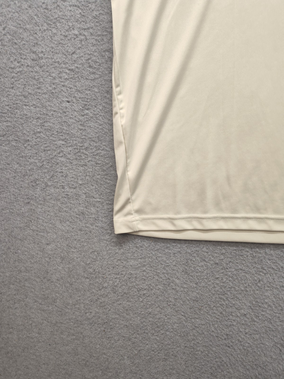 Tek Gear Men Shirt L Beige Crew Neck Short Sleeve Dry Tek Pullover Casual Tee gallery