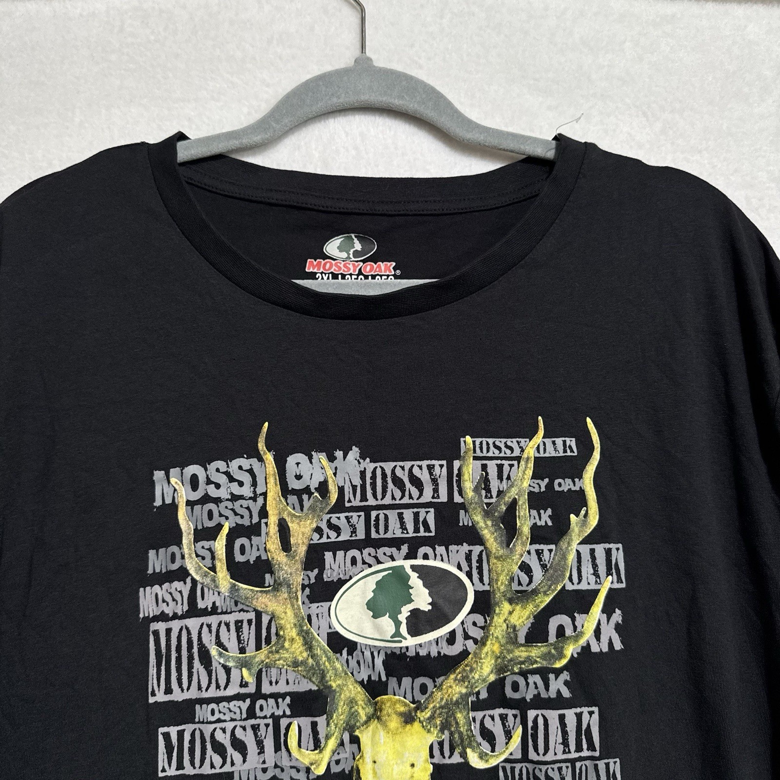 Mossy Oak Men XXL Black Short Sleeve Shirt Deer Skull Buck Graphic Hunting Tee gallery