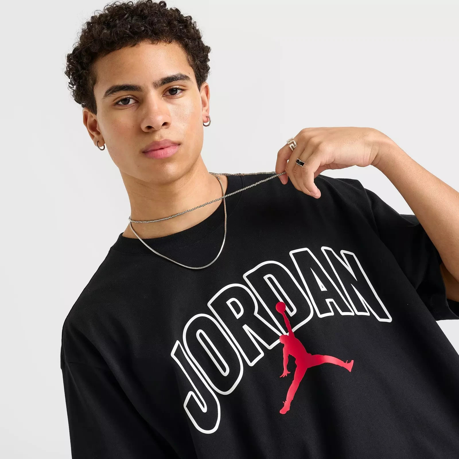 Air Jordan Brooklyn Arch Logo Mens T-Shirt Black Red Medium NWT gallery