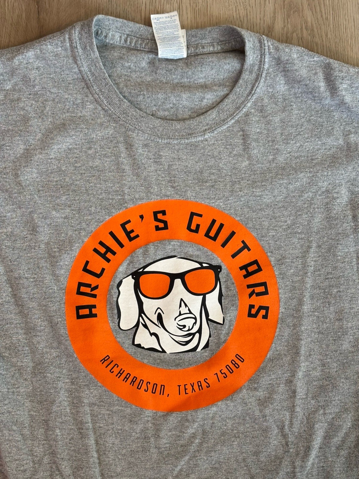 Rare Archie’s Guitars Richardson Texas T-shirt Adult large Gray Music Store gallery