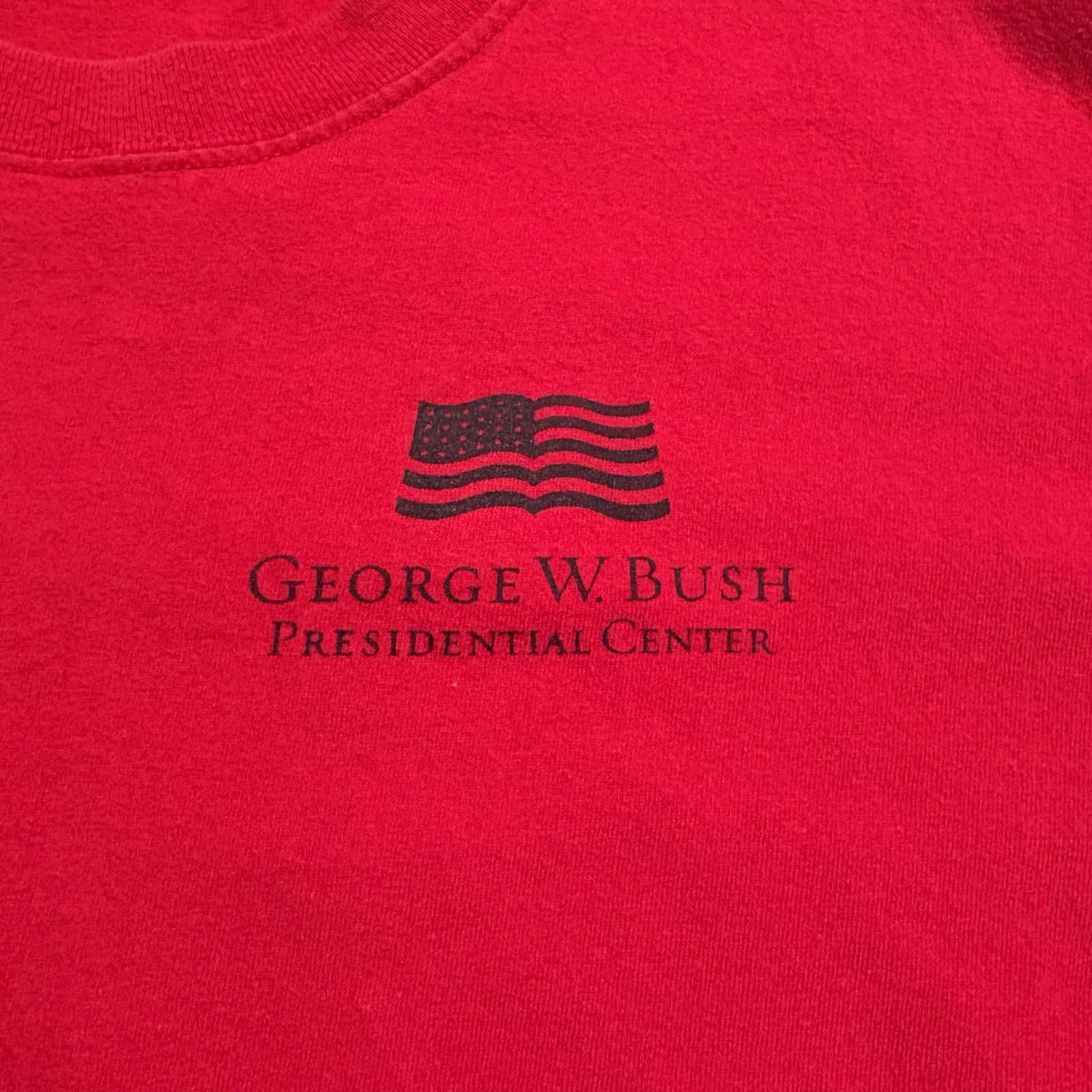 Y2K / Vintage George W Bush Presidential Center Texas Quote USA Graphic Tee XL gallery