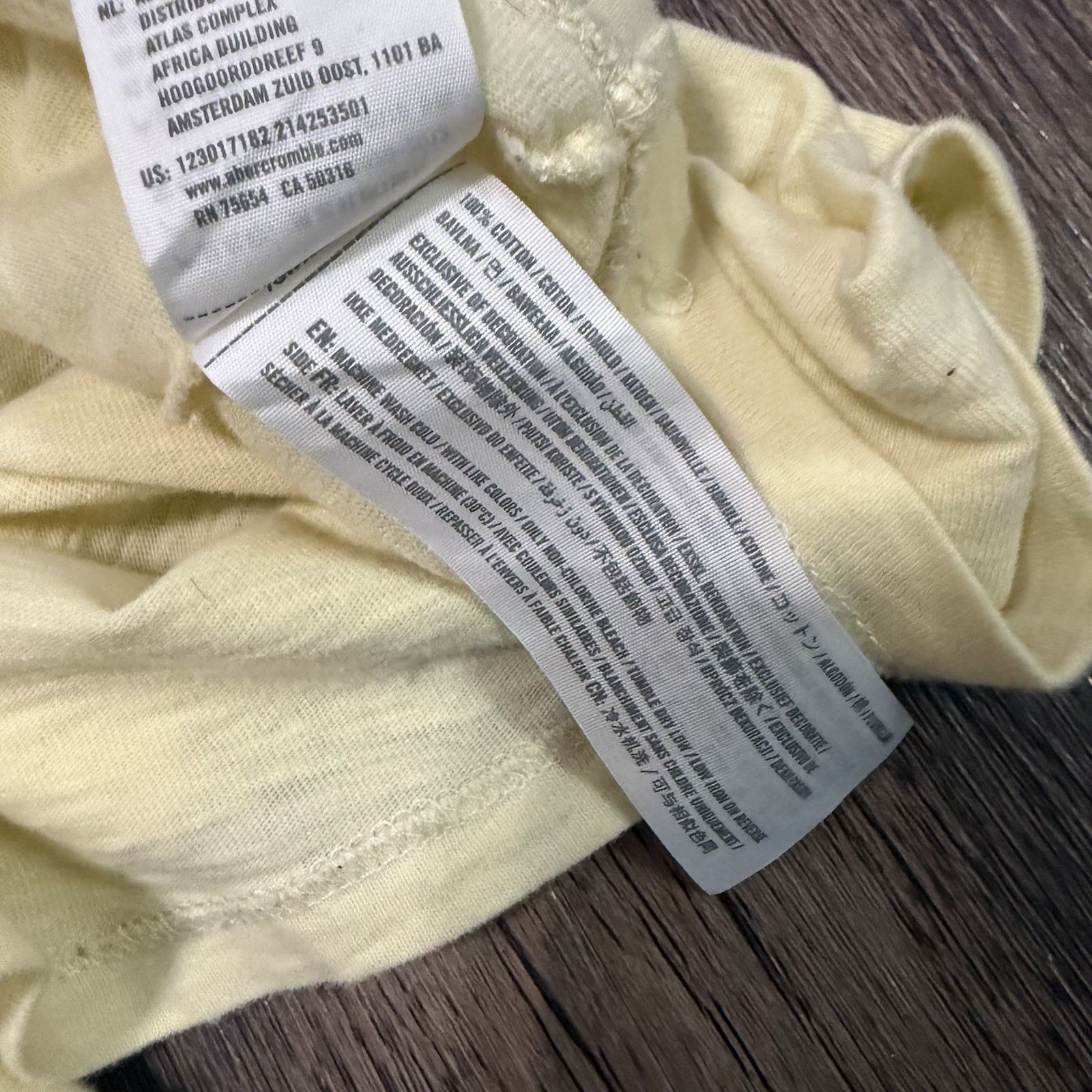 Abercrombie And Fitch T Shirt Men’s S Graphic Logo Classic Tee Y2K Pale Yellow gallery