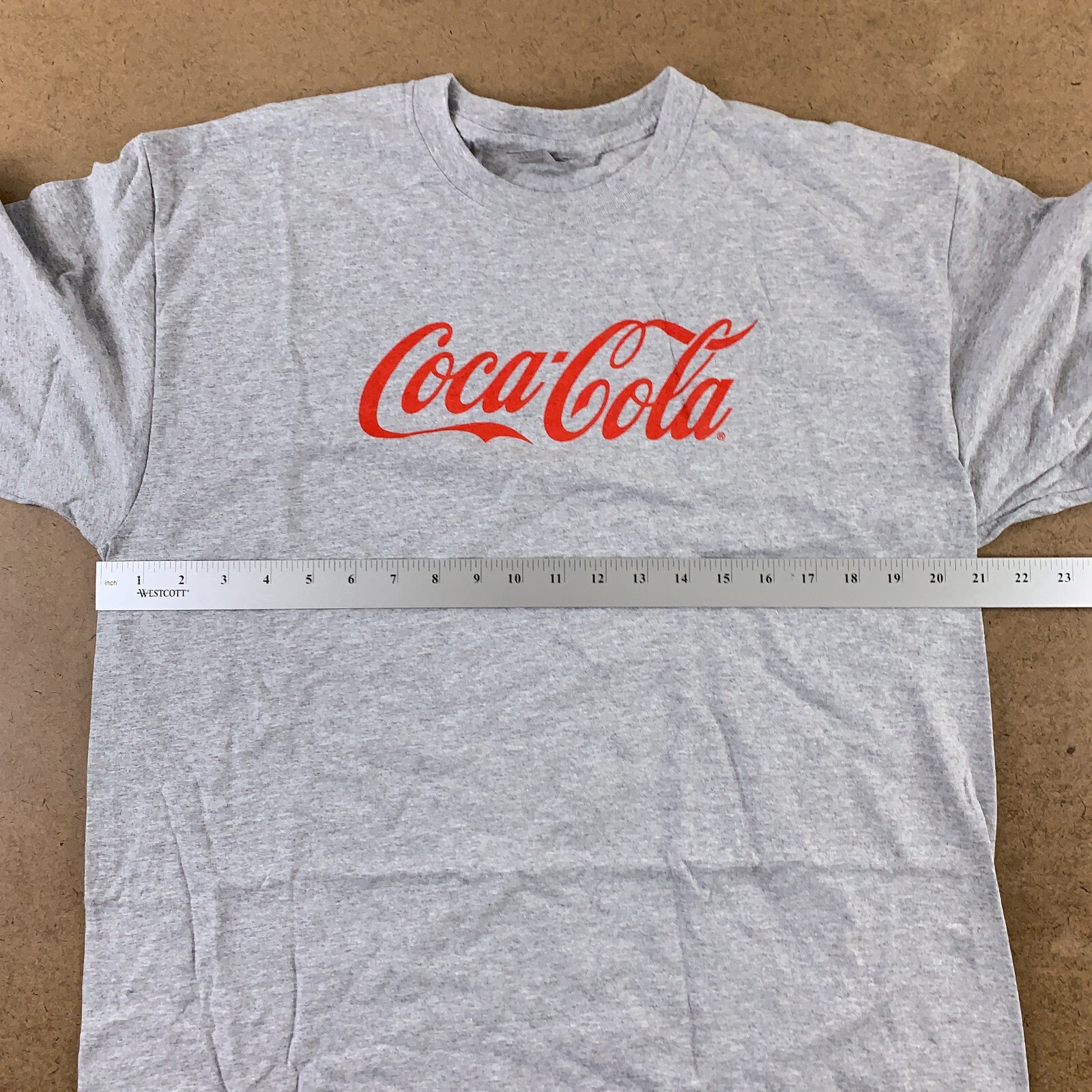 Gildan Ultra Cotton Coca-Cola Men's Large Heather Gray Short Sleeve T-Shirt New gallery