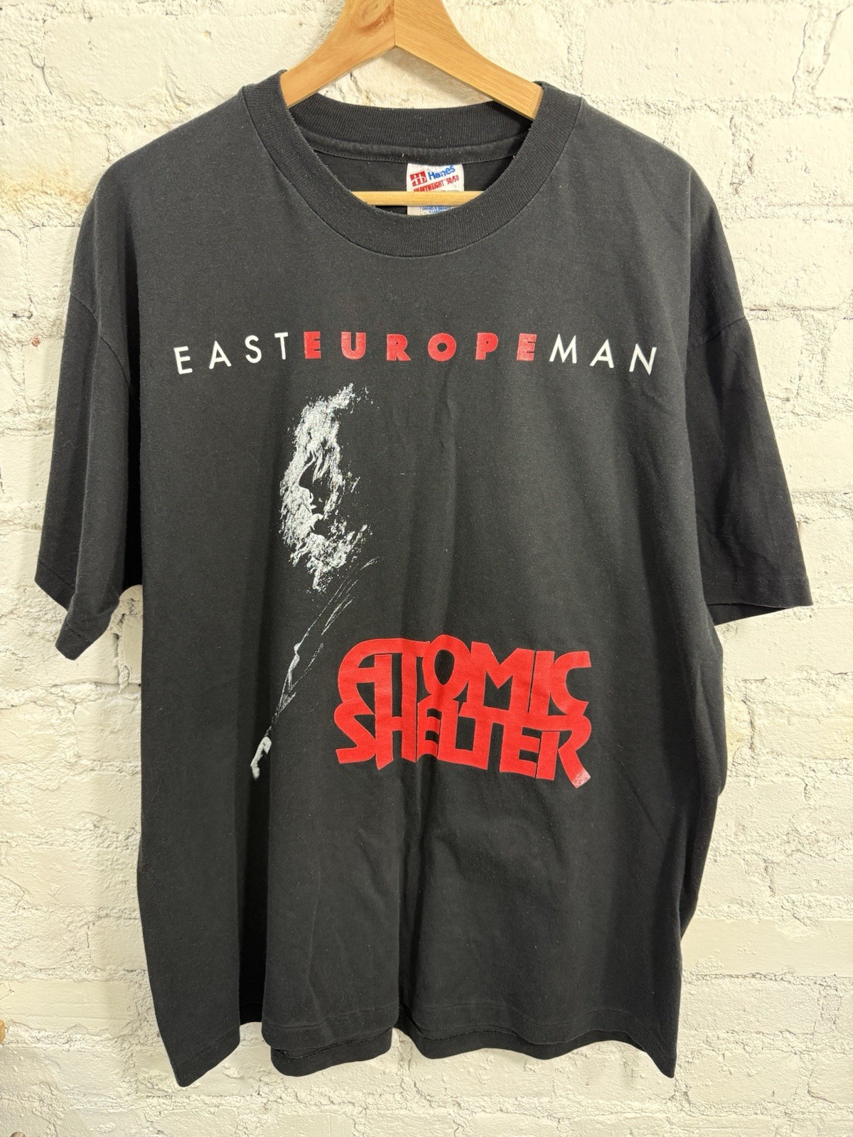 Hanes Heavyweight 50/50 Atomic Shelter Graphic Print Men’s XL Black Crew Tee