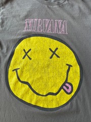 Nirvana Shirt Mens Medium Smiley Face Grunge Band T-Shirt Rock Music Please Read