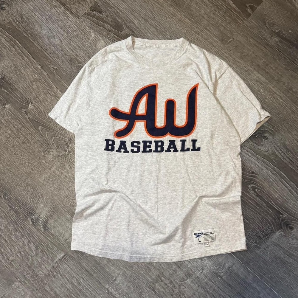 Reebok Vintage Baseball Graphic Tee L/S Graphic T-Shirt