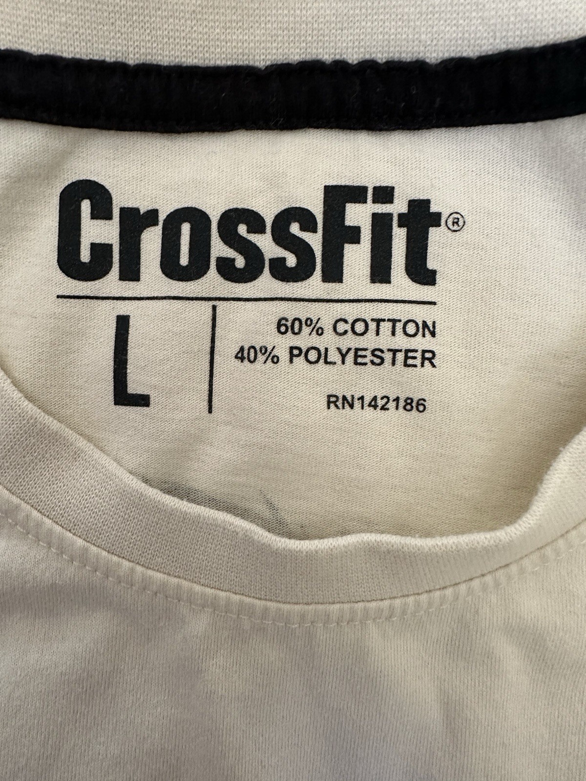 ‘Routine is the enemy’ Crossfit cream T-Shirt Men Size Large gallery