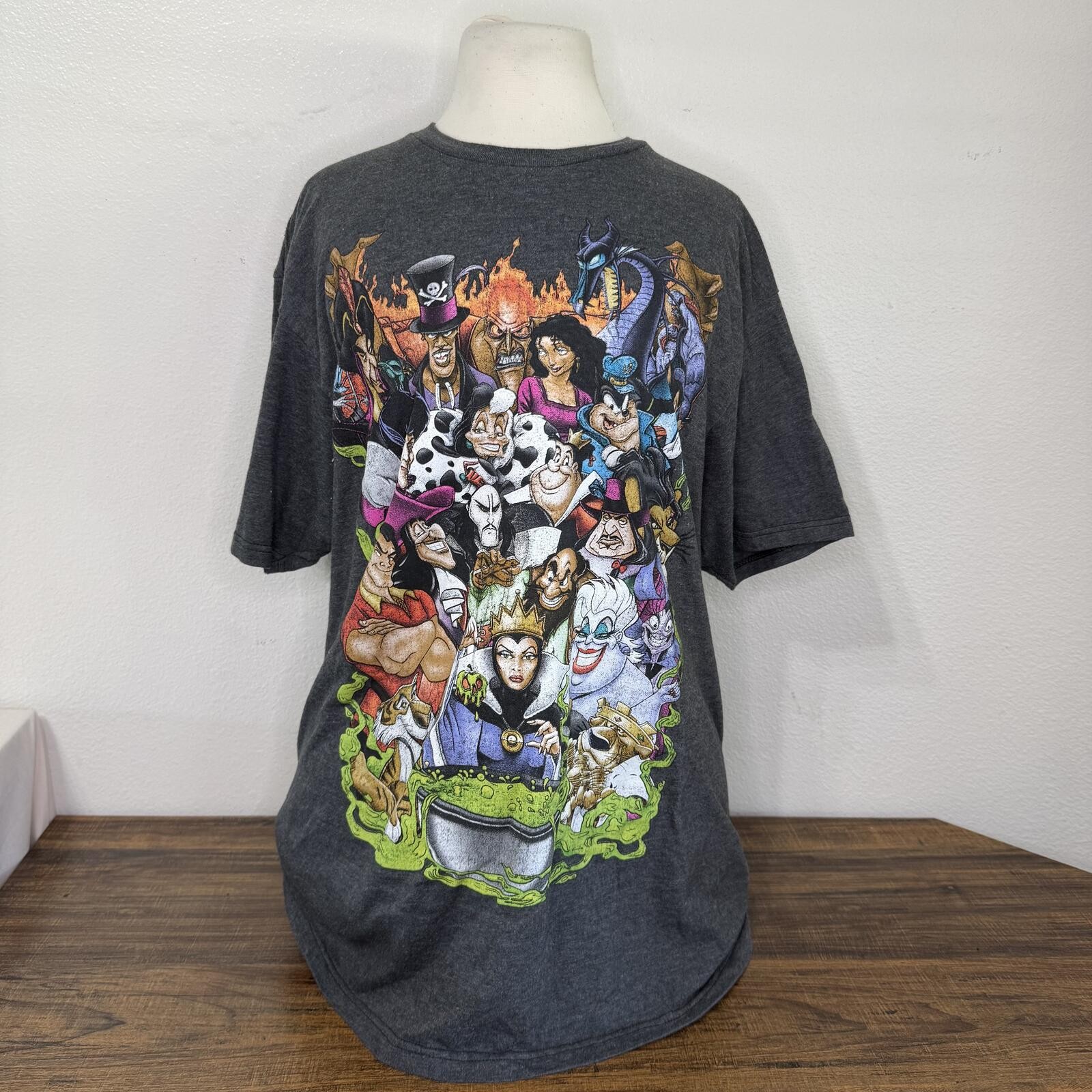 Disney Villains Graphic T-Shirt Heather Gray Size L