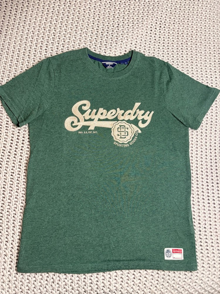Superdry Baseball Embroidered Patch Graphic Men’s M Tshirt Athletic Wear Premium